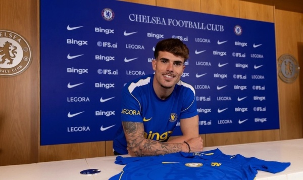 تشيلسي الإنجليزي يعلن تعاقده مع اللاعب الإسباني بيب شافاريا حتى 2031 تشيلسي الإنجليزي يعلن تعاقده مع اللاعب الإسباني بيب شافاريا حتى 2031