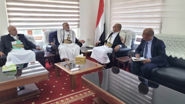 لقاء يناقش توحيد جهود وسائل الإعلام الوطنية لمواجهة تصعيد قوى العدوان لقاء يناقش توحيد جهود وسائل الإعلام الوطنية لمواجهة تصعيد قوى العدوان