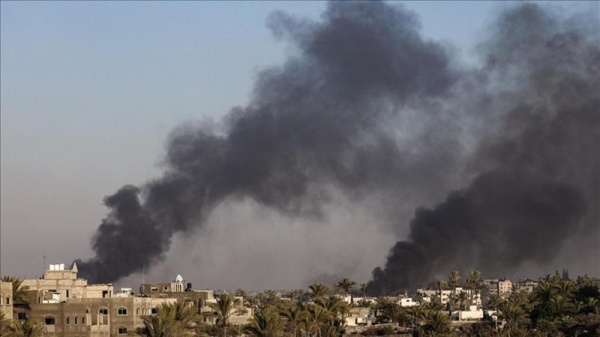 العدو الإسرائيلي يدمر مستودع الأدوية في مستشفى شهداء الأقصى وسط غزة العدو الإسرائيلي يدمر مستودع الأدوية في مستشفى شهداء الأقصى وسط غزة