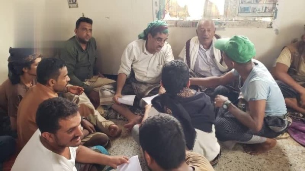 تقديم واجب العزاء في استشهاد امرأة بقصف العدوان السعودي على جزيرة كمران تقديم واجب العزاء في استشهاد امرأة بقصف العدوان السعودي على جزيرة كمران
