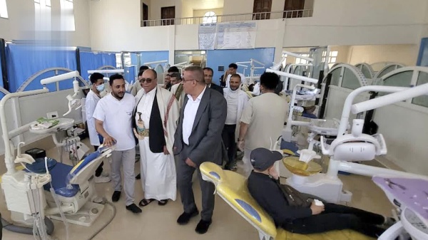 البخيتي يتفقد سير التعليم والتجهيزات في كلية الطب بجامعة المحويت البخيتي يتفقد سير التعليم والتجهيزات في كلية الطب بجامعة المحويت