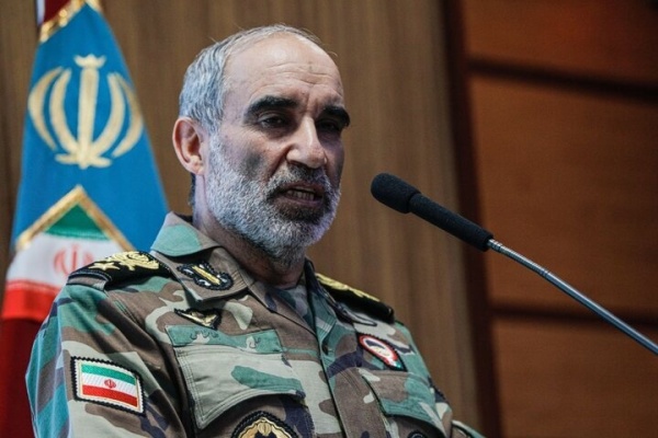 قائد القوات البرية للجيش الإيراني يؤكد الجاهزية لمواجهة أي تهديد بري