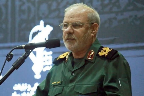 الحرس الثوري الإيراني أمريكا ترك ب الصور وتختلق روايات هوليودية لتغطية هزائمها الحرس الثوري الإيراني أمريكا ترك ب الصور وتختلق روايات هوليودية لتغطية هزائمها