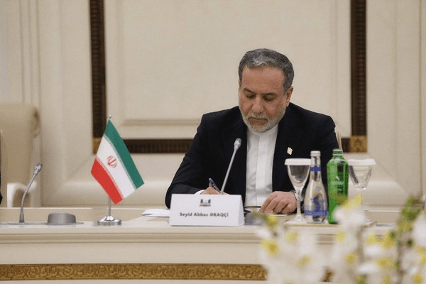 عراقجي لا يمكن فرض الأمن المستدام في الشرق الأوسط من خارج المنطقة عراقجي لا يمكن فرض الأمن المستدام في الشرق الأوسط من خارج المنطقة