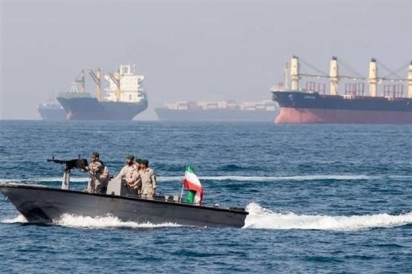 إيران التفاهم مع ع مان بشأن العبور في هرمز لا يعني فتح المضيق إيران التفاهم مع ع مان بشأن العبور في هرمز لا يعني فتح المضيق