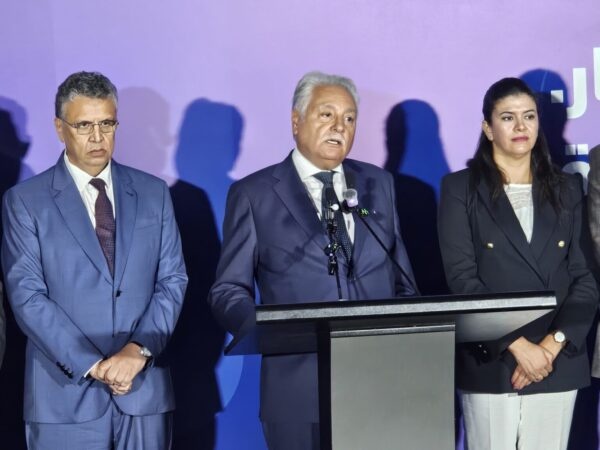 بنعبد الله ننتظر استكمال المشاورات قبل الحسم في المشاركة بالحكومة بنعبد الله ننتظر استكمال المشاورات قبل الحسم في المشاركة بالحكومة