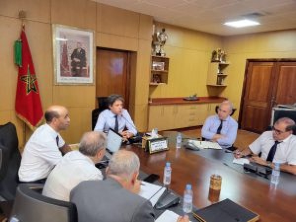 لقاء تواصلي بأكاديمية جهة فاس مكناس مع ممثلي جمعيات أمهات وآباء وأولياء التلاميذ تعبئة جماعية لإنجاح الدخول المدرسي 2026 2027 لقاء تواصلي بأكاديمية جهة فاس مكناس مع ممثلي جمعيات أمهات وآباء وأولياء التلاميذ تعبئة جماعية لإنجاح الدخول المدرسي 2026 2027