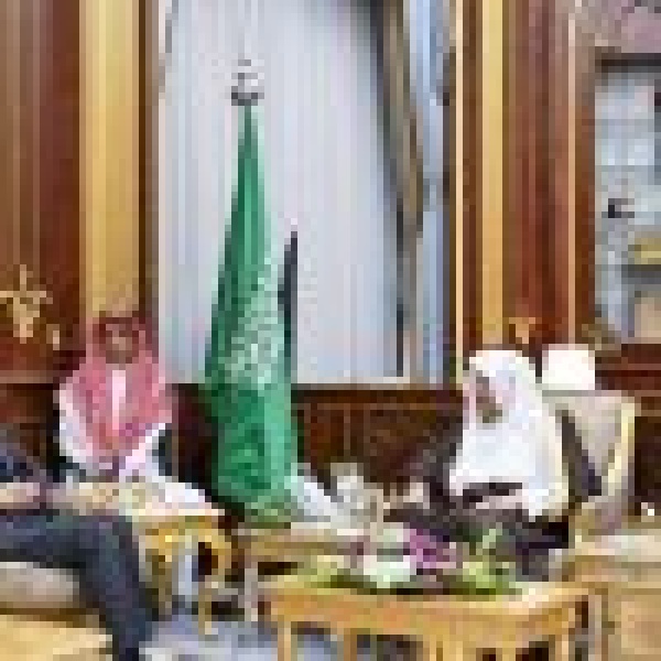 ناقشا عدد ا من المواضيع ذات الاهتمام المشترك رئيس مجلس الشورى يستقبل السفير الإيطالي لدى المملكة ناقشا عدد ا من المواضيع ذات الاهتمام المشترك رئيس مجلس الشورى يستقبل السفير الإيطالي لدى المملكة