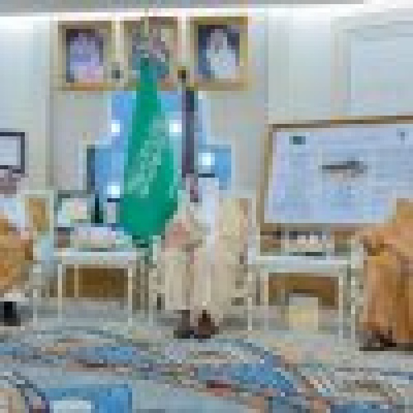 أمير منطقة القصيم يستقبل وزير النقل والخدمات اللوجستية أمير منطقة القصيم يستقبل وزير النقل والخدمات اللوجستية