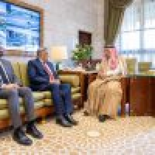 أمير الرياض يودع سفير الهند بمناسبة انتهاء فترة عمله
