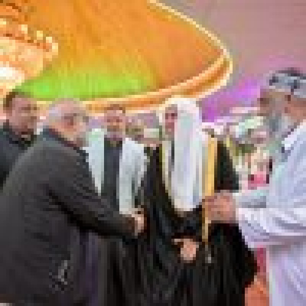 الأمين العام لرابطة العالم الإسلامي يزور جامع المصطفى في نيوزيلندا الأمين العام لرابطة العالم الإسلامي يزور جامع المصطفى في نيوزيلندا