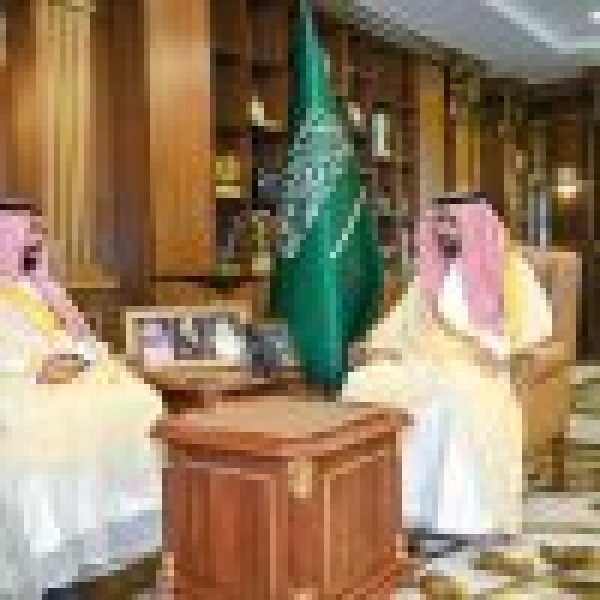 أمير جازان يط لع على برامج ومبادرات رابطة الهواة لكرة القدم بالمنطقة