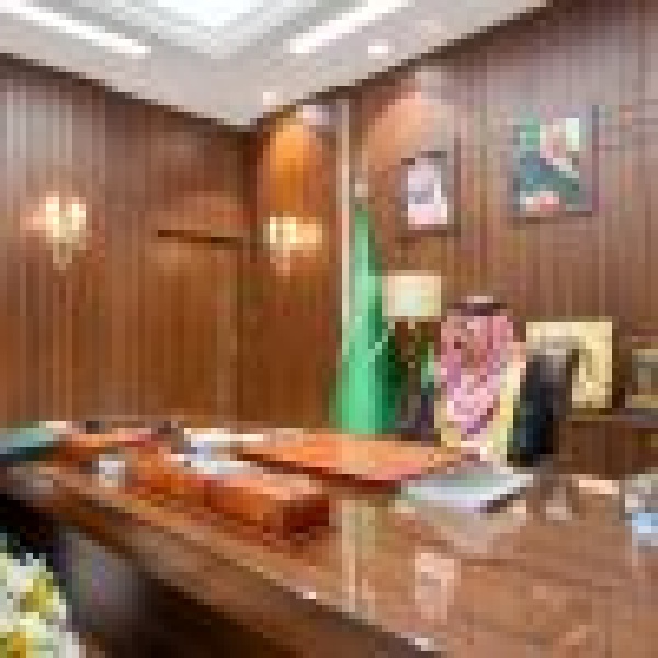 أمير حائل يستقبل الرئيس التنفيذي لهيئة تطوير المنطقة
