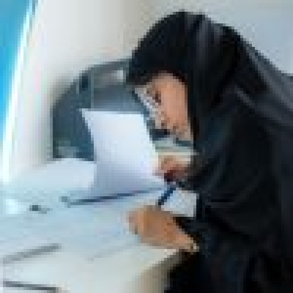 المتنافسون في أولمبياد العلوم النووية الدولي بجدة يؤدون الاختبار النظري المتنافسون في أولمبياد العلوم النووية الدولي بجدة يؤدون الاختبار النظري