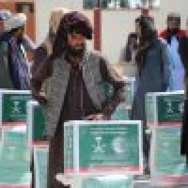 اغاثي الملك سلمان يواصل توزيع السلال الغذائية على المتضررين من الفيضانات في أفغانستان