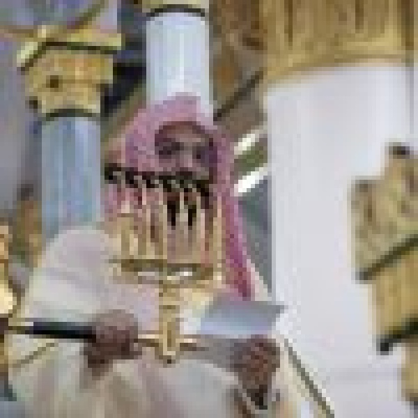 خطيب المسجد النبوي الشيخ د أحمد الحذيفي ما نعيشه من اشتداد حر الصيف والتهاب القيظ موضع اعتبار وتفكر في ربوبية الله وقدرته