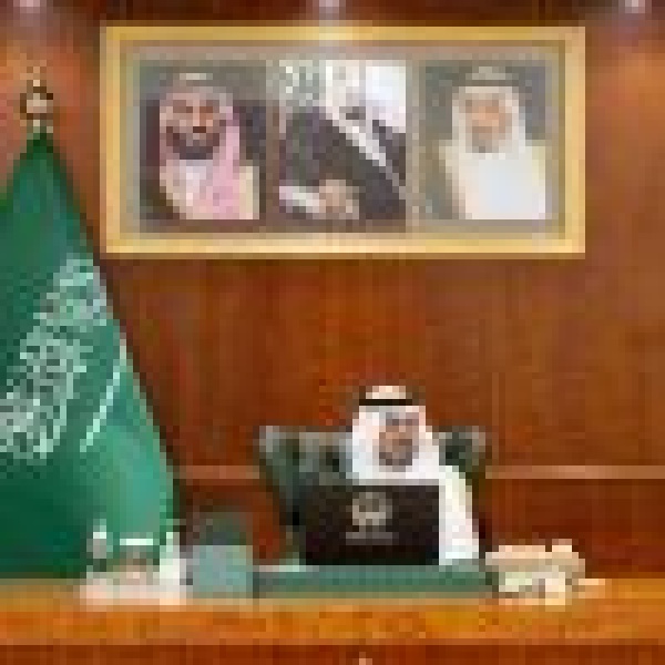 نائب أمير مكة يرأس اجتماع لجنة الحج والعمرة