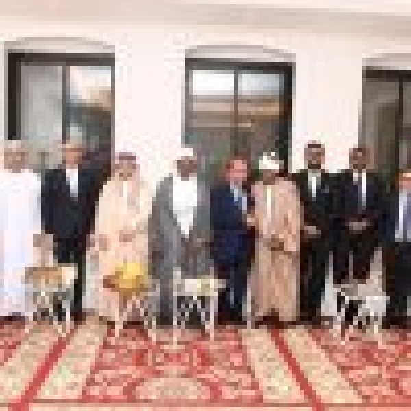 مدير عام فرع وزارة الخارجية بمكة يشارك في مراسم وضع حجر الأساس لمبنى القنصلية السودانية بجدة مدير عام فرع وزارة الخارجية بمكة يشارك في مراسم وضع حجر الأساس لمبنى القنصلية السودانية بجدة