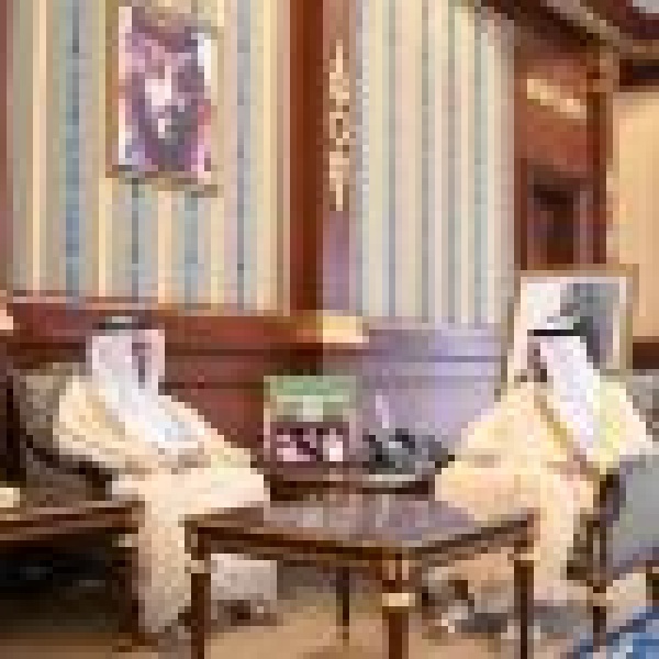 نائب أمير المدينة المنورة يستقبل رئيس النيابة العامة بالمنطقة نائب أمير المدينة المنورة يستقبل رئيس النيابة العامة بالمنطقة