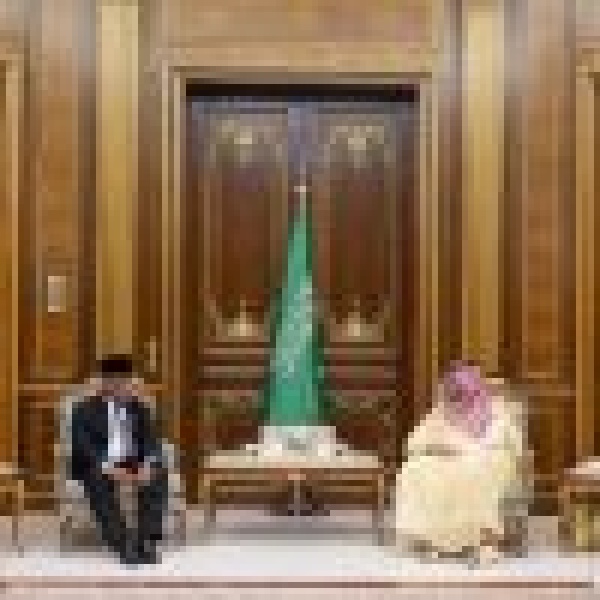 الأمير تركي بن محمد بن فهد يستقبل الوزير بمكتب رئيس الوزراء وزير الدفاع الثاني في سلطنة بروناي دار