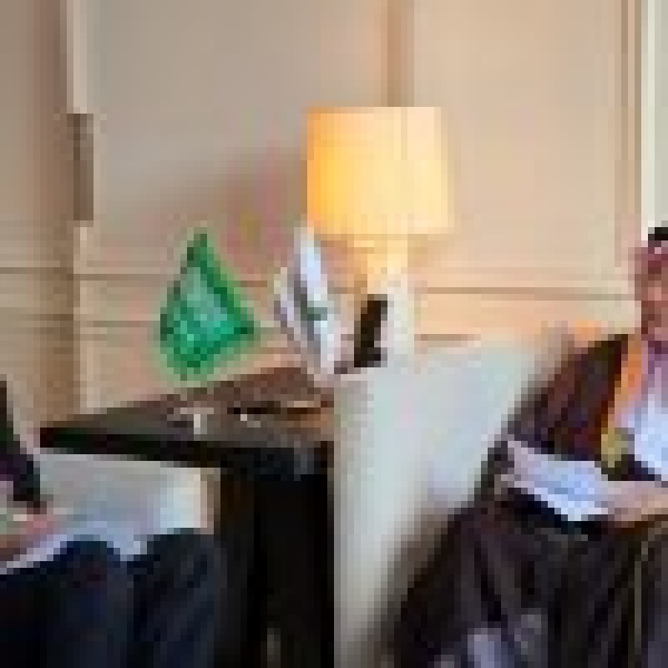 المشرف العام على إغاثي الملك سلمان يلتقي مدير منظمة الصحة العالمية ويوق عان اتفاقيت ين للأعمال الإنسانية والصحية المشرف العام على إغاثي الملك سلمان يلتقي مدير منظمة الصحة العالمية ويوق عان اتفاقيت ين للأعمال الإنسانية والصحية