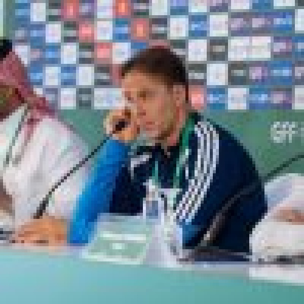 مدرب قطر تركيزنا منصب على كأس الخليج ونسعى لبدء مشوارنا بالفوز مدرب قطر تركيزنا منصب على كأس الخليج ونسعى لبدء مشوارنا بالفوز