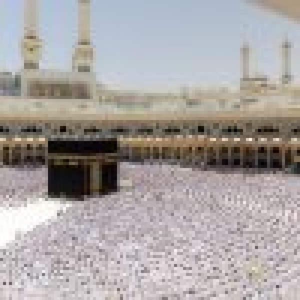 في اليوم الوطني السعودي مسيرة بناء وعطاء تتجل ى في توسعات المسجد الحرام وخدمة قاصديه