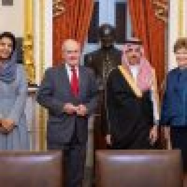 وزير الخارجية يلتقي رئيس لجنة العلاقات الخارجية في مجلس الشيوخ الأمريكي بواشنطن وزير الخارجية يلتقي رئيس لجنة العلاقات الخارجية في مجلس الشيوخ الأمريكي بواشنطن