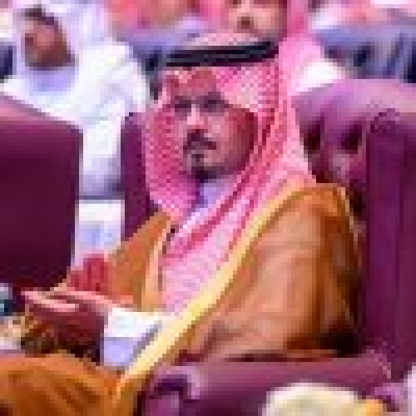 أمير المدينة المنورة يرعى حفل ختام برنامج سفراء الوسطية 9 ويكر م الجامعات الفائزة