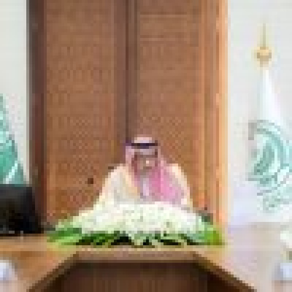 أمير الباحة يرأس اجتماع اللجنة الرئيسية للدفاع المدني بالمنطقة
