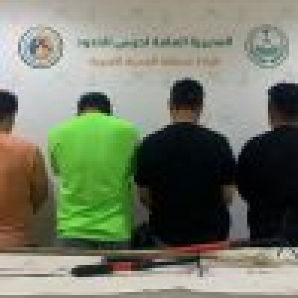 دوريات حرس الحدود بمحافظة ينبع تقبض على 4 أشخاص لمخالفتهم الأنظمة البحرية للمملكة