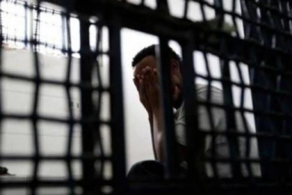 خلف الزنازين إطلاق حملة دولية لمناهضة العنف الجنسي بحق الأسرى والأسيرات ومساع للتدويل خلف الزنازين إطلاق حملة دولية لمناهضة العنف الجنسي بحق الأسرى والأسيرات ومساع للتدويل