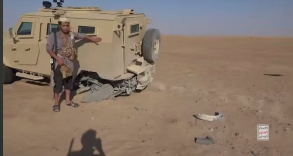 إعلام صنعاء الحربي يوثق انكسار تحشيدات ممولة سعوديا في صحراء الجوف وفرار العناصر المهاجمة تاركة قتلاها وآلياتها