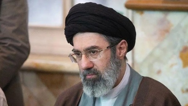 خامنئي يوافق على العفو أو تخفيف أحكام عن أكثر من ألفي مدان بمناسبة عيدي الأضحى والغدير