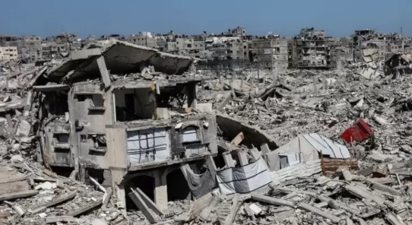 استشهاد فلسطيني وإصابة آخرين في قصف العدو الإسرائيلي محيط مدرسة بمخيم النصيرات استشهاد فلسطيني وإصابة آخرين في قصف العدو الإسرائيلي محيط مدرسة بمخيم النصيرات