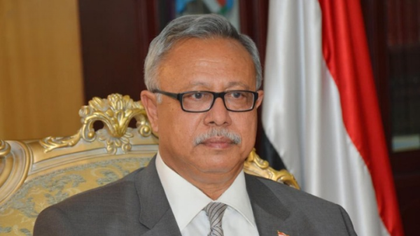 الدكتور بن حبتور يعز ي في وفاة عضو مجلس الشورى فيصل القطيبي