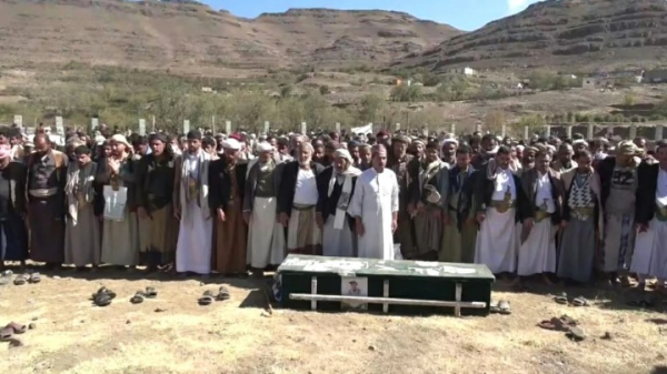 تشييع جثمان الشهيد نسيم صالح عقار بالحيمة الداخلية بصنعاء تشييع جثمان الشهيد نسيم صالح عقار بالحيمة الداخلية بصنعاء