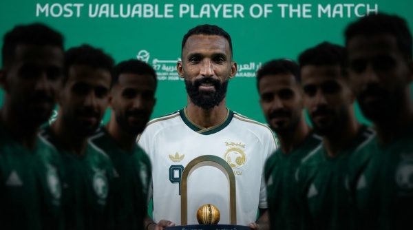 6 نجوم يخطفون الأضواء في خليجي 27 حتى الآن 6 نجوم يخطفون الأضواء في خليجي 27 حتى الآن