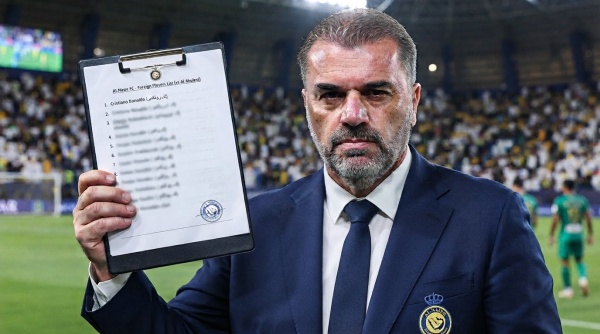 بوستيكوجلو يختار أجانب النصر أمام الخليج