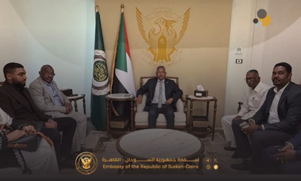 سفير السودان بالقاهرة يستقبل وفد مبادرة العودة الطوعية لمنسوبي قوات شرطة الجمارك سفير السودان بالقاهرة يستقبل وفد مبادرة العودة الطوعية لمنسوبي قوات شرطة الجمارك
