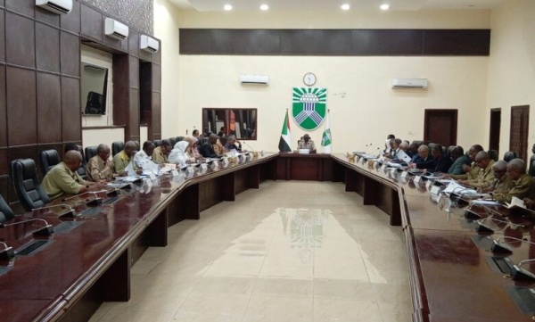 ولاية الخرطوم توجه بمعالجات لانحسار النيل عن محطات ولاية الخرطوم توجه بمعالجات لانحسار النيل عن محطات