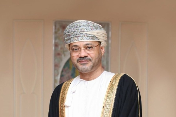 وزير الخارجية ونظيره الكويتي يبحثان أمن المنطقة وسلامة الملاحة البحرية