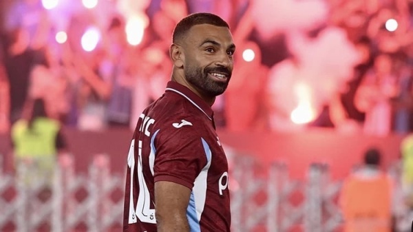 اختيار محمد صلاح يكسر القواعد المألوفة اختيار محمد صلاح يكسر القواعد المألوفة