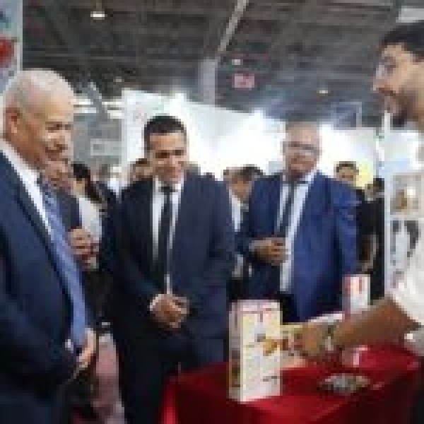 تونس تؤكد موقعها كبوابة إفريقية للصناعات الغذائية