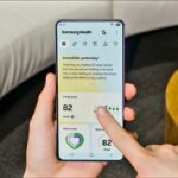 سامسونج تحو ل ساعة galaxy watch إلى رفيق للصحة اليومية بتحديثات مدعومة بالذكاء الاصطناعي