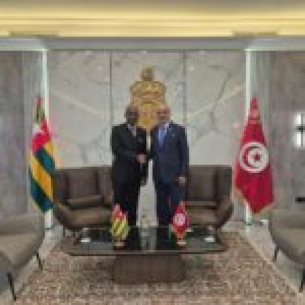 تونس والطوغو تعززان شراكتهما زيارة رسمية لوزير الخارجية الطوغولي لبحث آفاق التعاون الثنائي تونس والطوغو تعززان شراكتهما زيارة رسمية لوزير الخارجية الطوغولي لبحث آفاق التعاون الثنائي