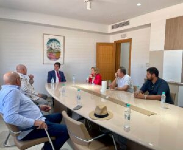 l ambassadeur d espagne en tunisie en visite chez agromillora l innovation agricole au cœur du partenariat tuniso espagnol