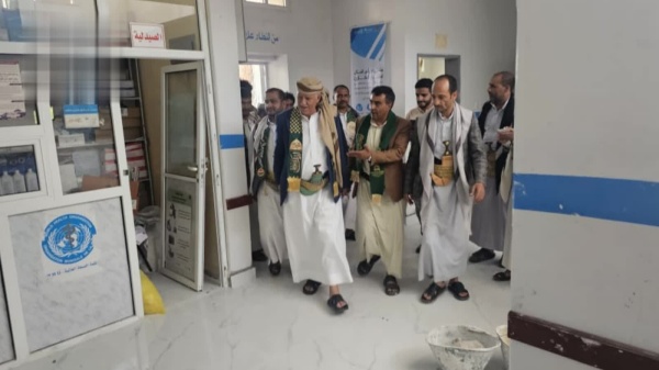 محافظ إب يتفقد مشروع صيانة وتأهيل المركز الصحي بظلمة في حبيش