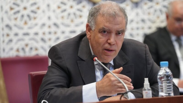 وزارة الداخلية تشدد على منع الإشهاد على تصرفات عقارية مخالفة للقانون