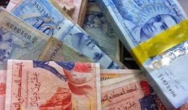 كاتب عام جامعة البنوك 17 شهري ة ونصف لا تكفي حاجيات الموظ فين